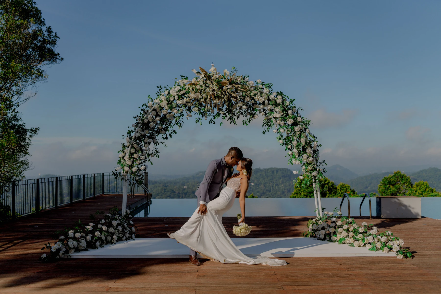 Destination wedding setting in the Sri Lankan highlands
